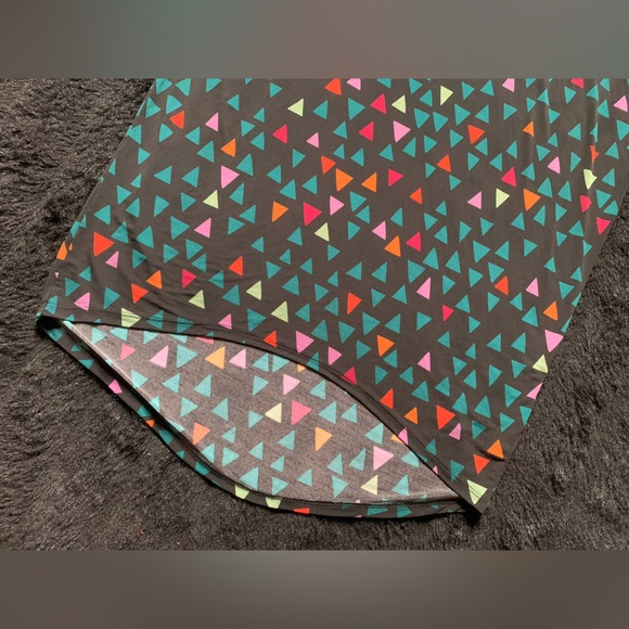 Women’s LulaRoe Black/Multicolor Shortsleeve High-Low Dress XXS PreOwned - Picture 2 of 11